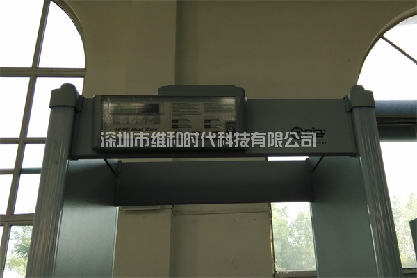 新疆烏魯木齊鐵路局8家火車站采用維和時代供應HI-PE進口安檢門[圖文]