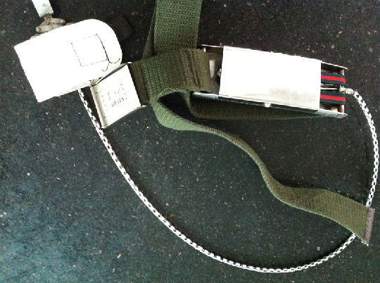 廣州機場CEIA進(jìn)口金屬探測門安檢員攔截皮帶偷牌器[圖]