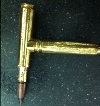 子彈殼拐杖遭遇白云機(jī)場METOR6S安檢門攔截[圖]