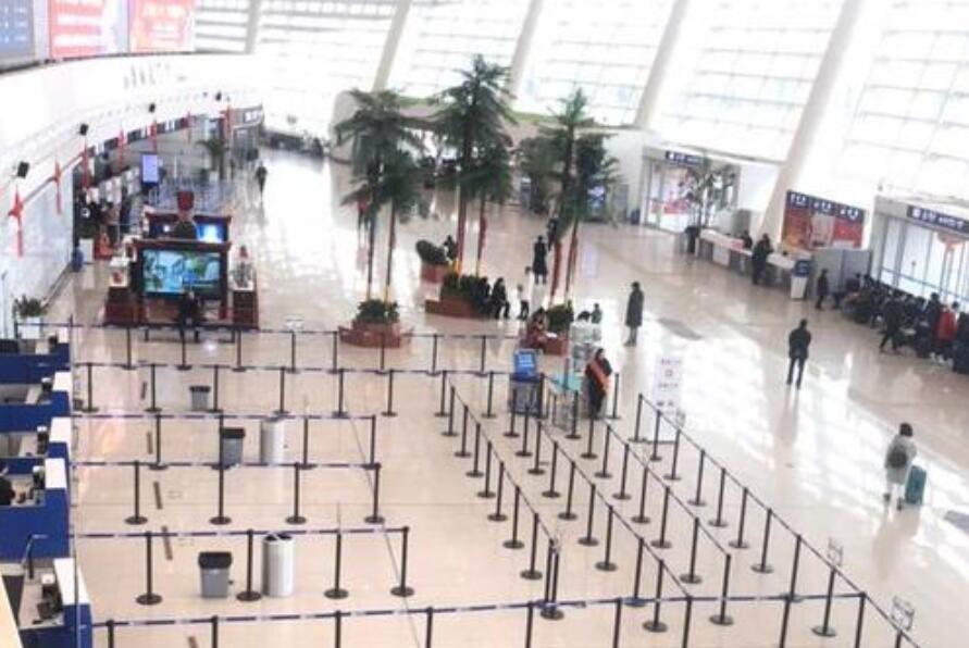 襄陽(yáng)機(jī)場(chǎng)加強(qiáng)安檢門(mén)通道工作培訓(xùn)，提升安檢質(zhì)量和形象[圖]